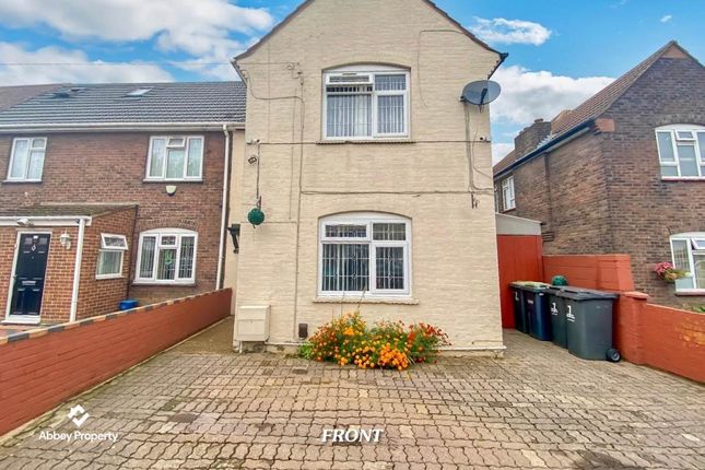 Thumbnail Semi-detached house to rent in Stratford Road, Luton