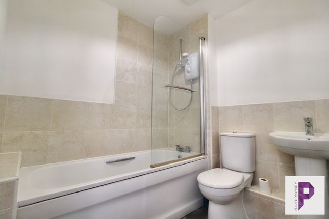 Flat for sale in Ward View, Kent