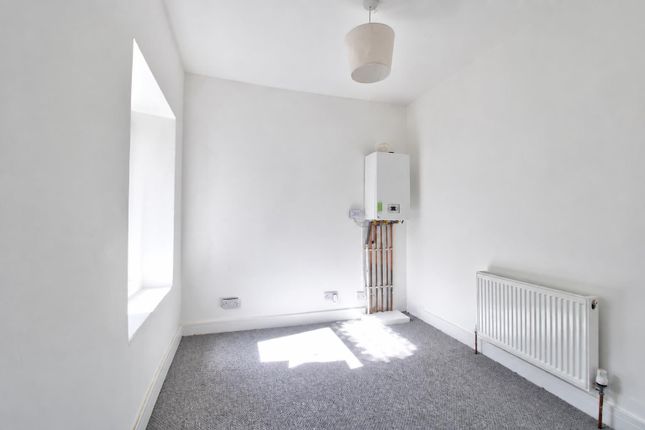 34, Gray Street, Abertillery photo 5