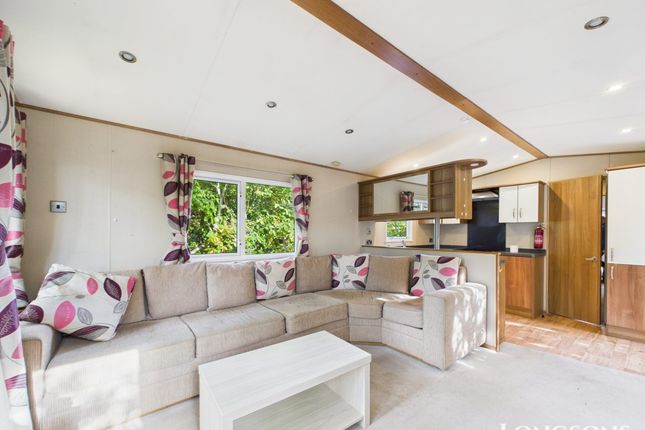 Cam02173G0 Pr0280 Still030