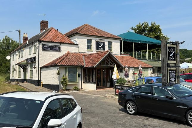 Thumbnail Restaurant/cafe for sale in The Gull Inn, Loddon Road, Framingham Pigot, Norwich, Norfolk