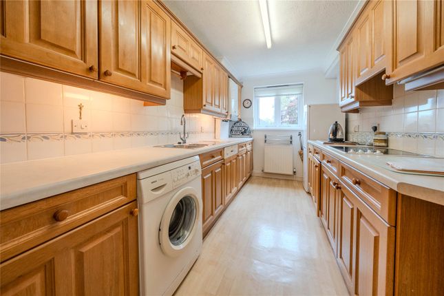 Flat 36,, The Highlands, West Yorkshire photo 3