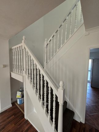 40a Waterbeach Road, Slough, London photo 4