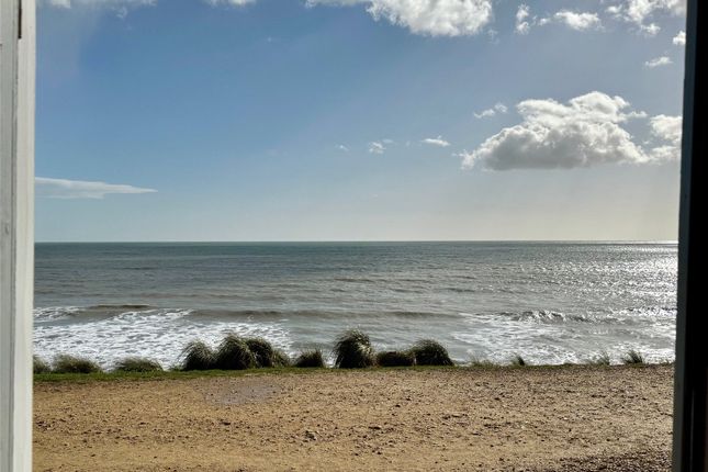 Beach Hut,,, A10, Barton On Sea photo 3