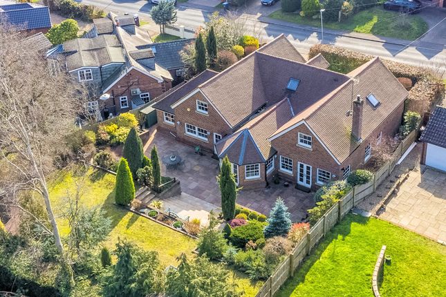10, Oaklea, Welwyn photo 2