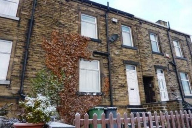 2 bed terraced house to rent in Newsome Road, Newsome, Huddersfield