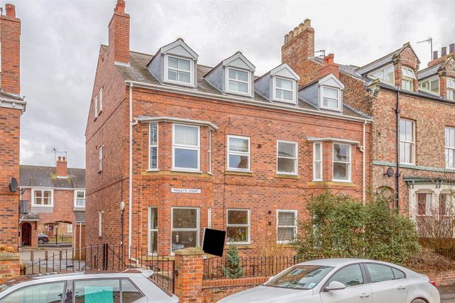 2 Bed Parking Garage To Rent In Penleys Court Penleys Grove