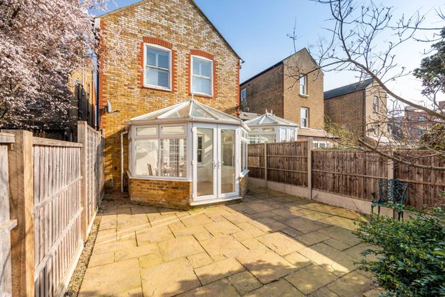 2-bed flat on 5a Elm Grove, £575,000