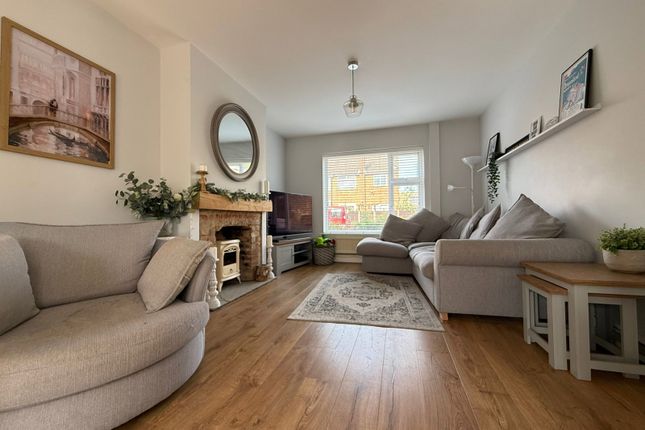3, Anthony Close, Ramsgate photo 3