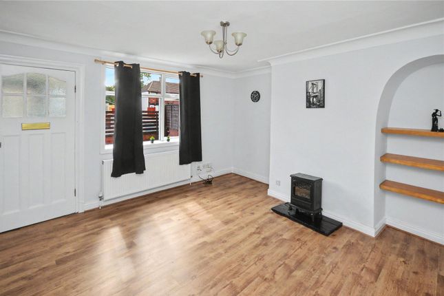 47, Longroyd Grove, West Yorkshire photo 2