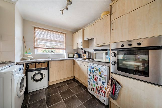 39, Danebury Way, Southampton photo 3