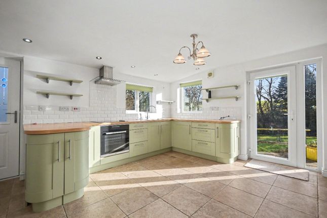 19, Grange Lane, Wakefield photo 4