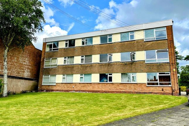 Thumbnail Flat to rent in Court Oak Road, Harborne, Birmingham