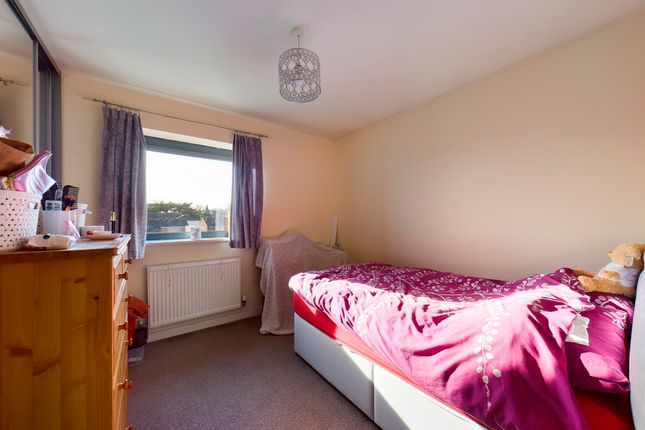 Flat to rent in Mere Lane, Armthorpe, Doncaster