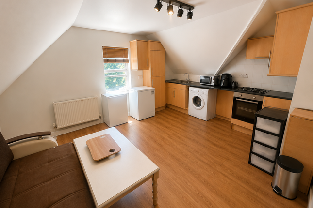Flat 3 Hillview, 20, Old Bexley Lane, Bexley photo 2