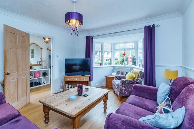 Semi-detached house for sale in Peartree Lane, Leighton Buzzard