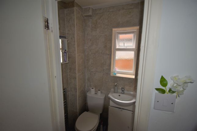 Flat for sale in Gordon Road, Harrow