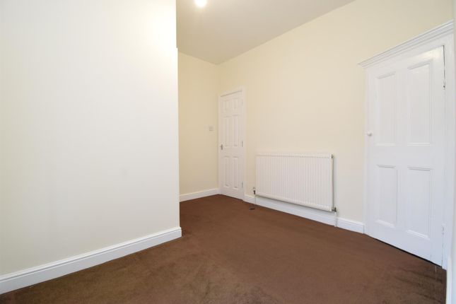 Terraced house to rent in St Catherine Street, Wakefield