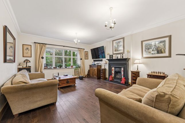 2 Marchfield, Glasgow photo 2