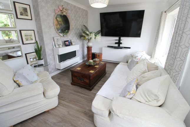4, Tudor Grove, Kinmel Bay photo 3