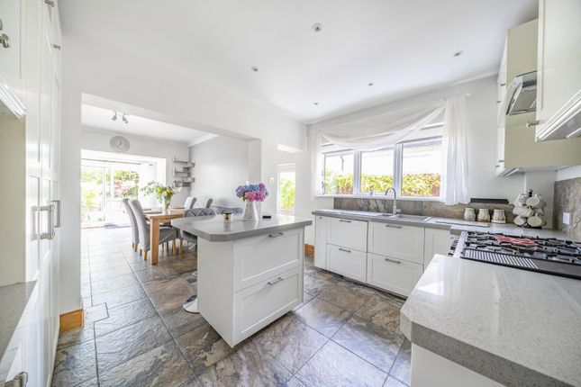 58, Cross Way, Havant photo 4