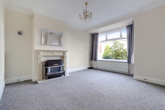 5, Mill Lane, Wakefield photo 4