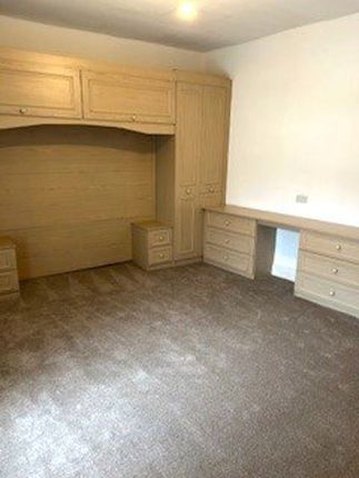 132, Manchester Road, Manchester photo 4