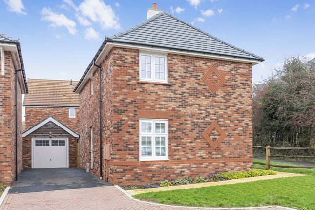 11, Border Close, Shaftesbury photo 2
