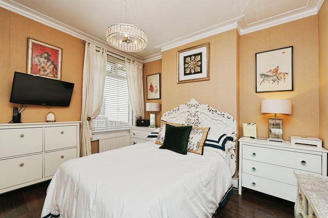 Flat A, 58, Manor Road, London photo 3