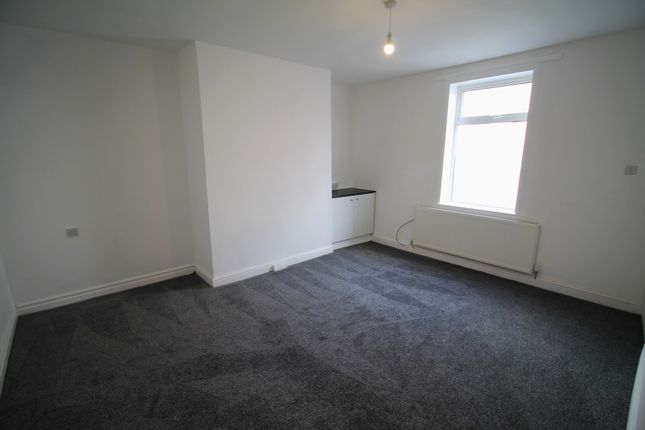 49, Spen Street (E), Stanley photo 2