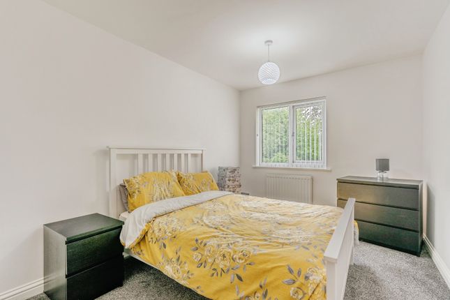 62, Holcombe Drive, Lancashire photo 4
