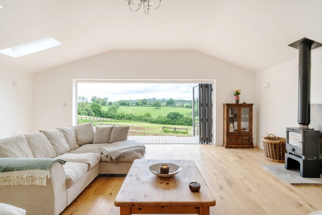 MEADOW BARN, TEMPLECOMBE photo 3