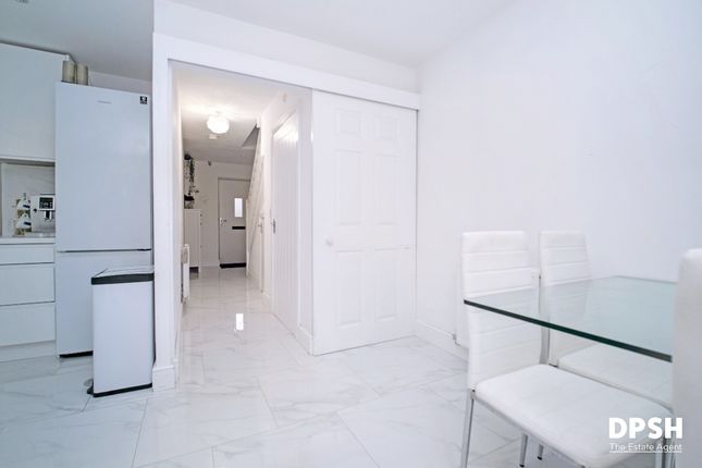 10 Wise Crescent, Leeds photo 4