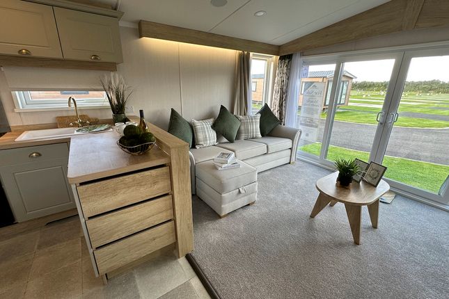 Nottage Park Lodges, Moor Lane Nottage, Porthcawl photo 4