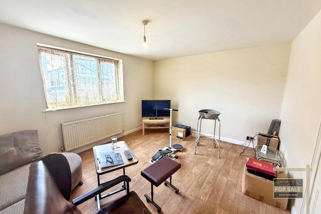 Flat 2, Mabourne Court, Blandford Road, SOUTHALL photo 2