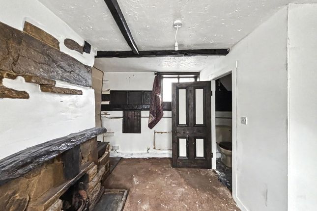 7, Hammond Square, Bradford photo 3