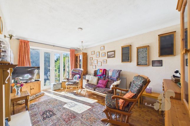 56, Coombe Rise, Chelmsford photo 3