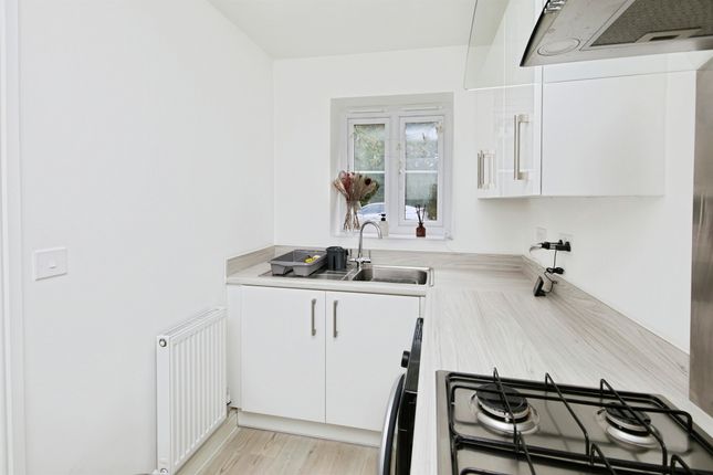 17, Woods Drive, ALFRETON photo 3