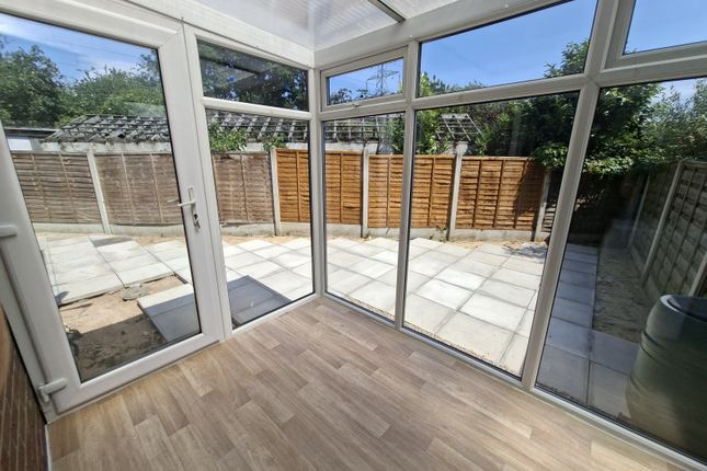 36 Thistlewood Road, Outwood, Wakefield photo 4