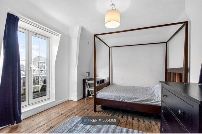 Flat, Harmood House Harmood St, London photo 3