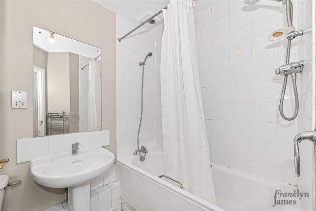 7, Homer Drive, London photo 4