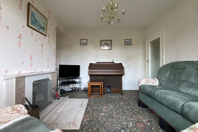 25 Manor Gardens, Scarborough photo 4