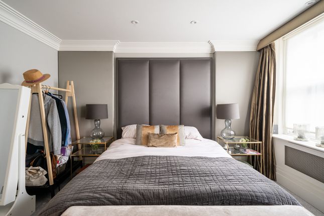 Flat for sale in South Audley Street, London, 2