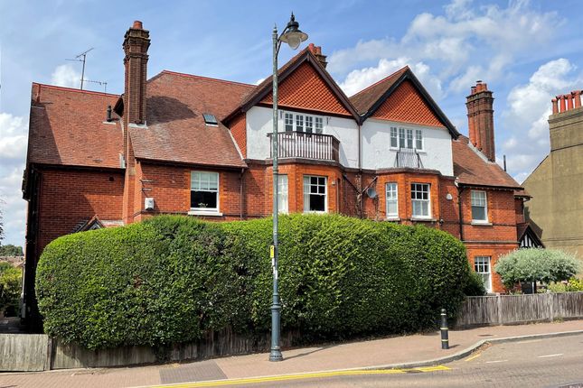 Thumbnail Flat for sale in High Street, Tring