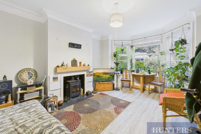 11B, Peasholm Drive, Scarborough photo 3