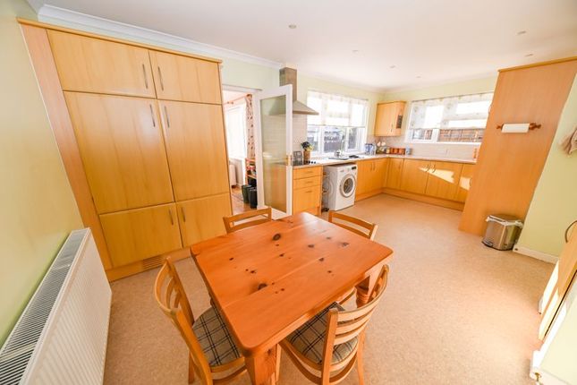 36, Cavendish Drive, Waterlooville photo 3