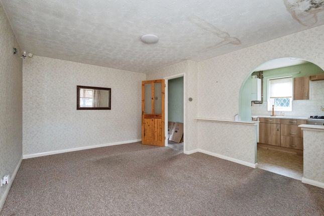 21, Churchfields, Manchester photo 4