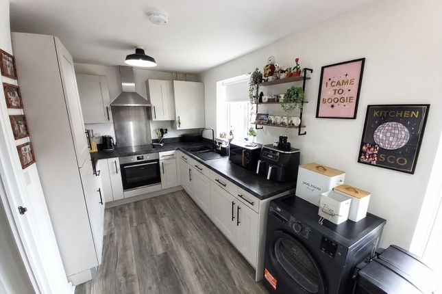 114, Birch Way, Newton Aycliffe photo 4