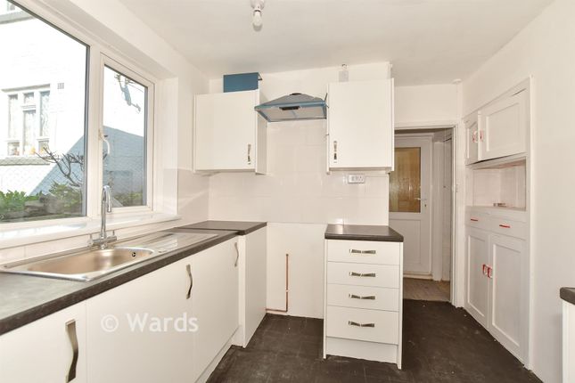3-bed terraced on 8, Tennyson Place, Folkestone, £165,000