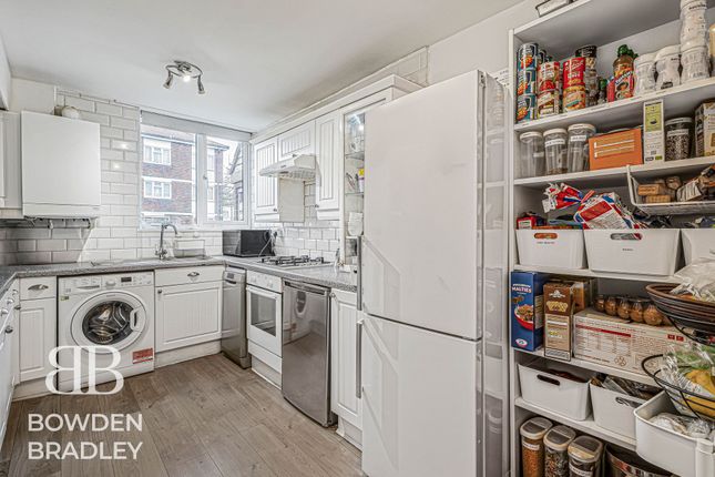 73 Covert Road, Ilford photo 4